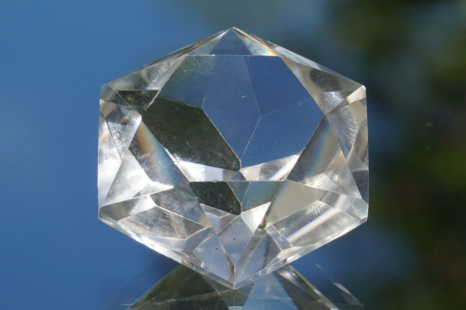 hexagram-goias-lemurain01