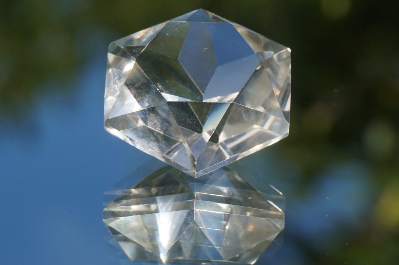 hexagram-goias-lemurain01