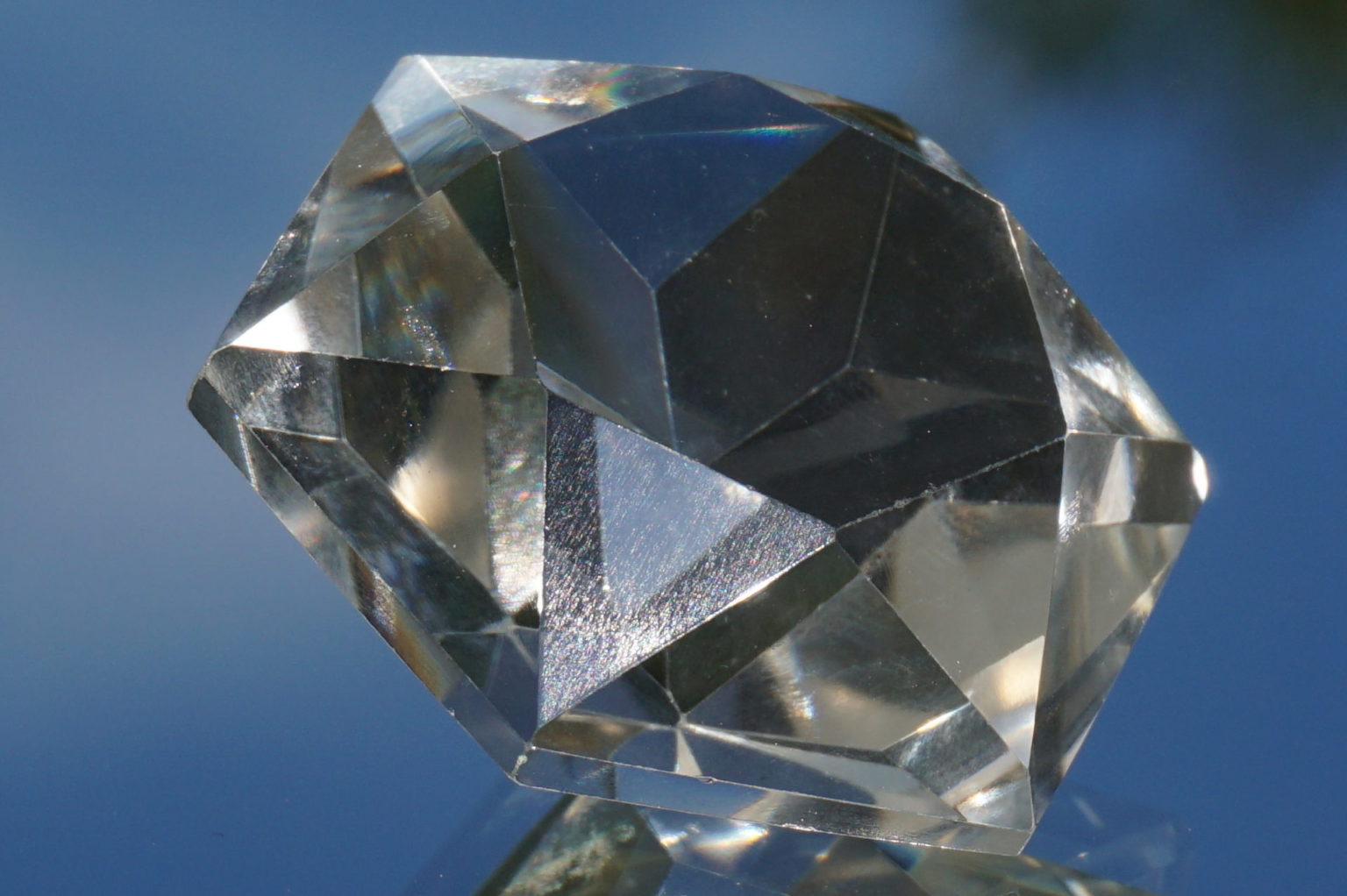 hexagram-goias-lemurain01