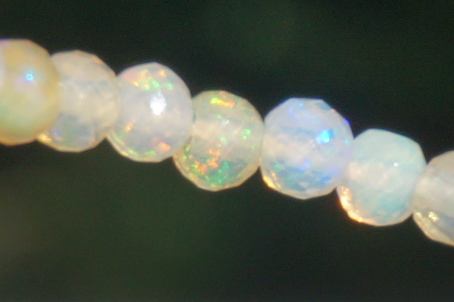 precious-opal-bracelet02