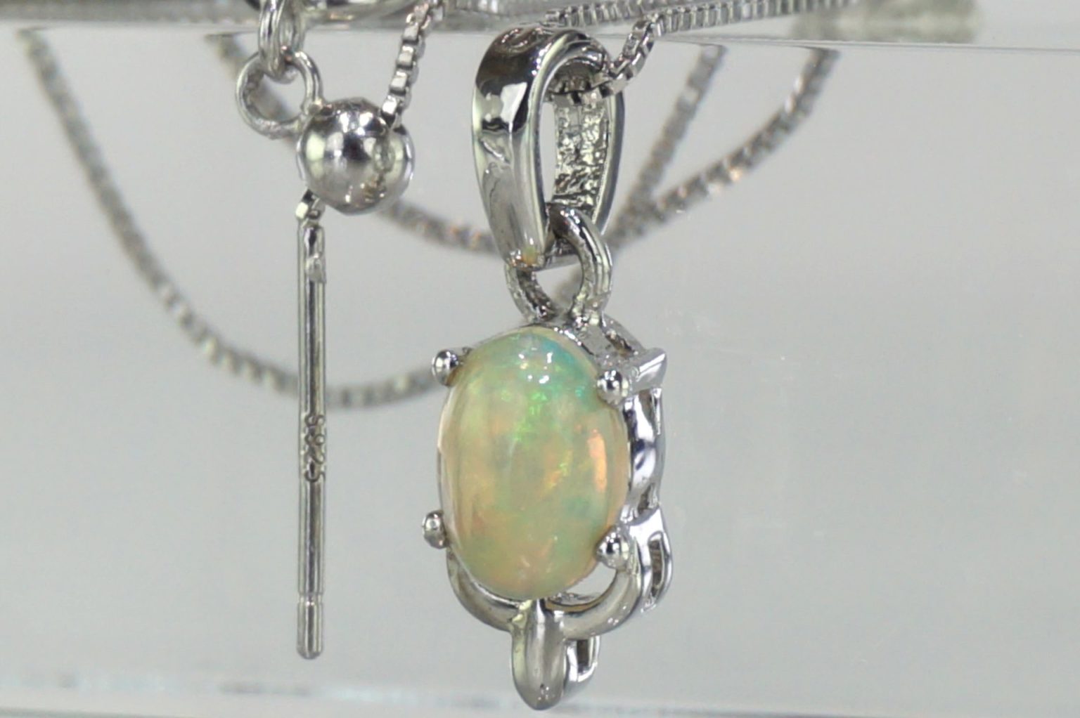 a-precious-opal-pendant02