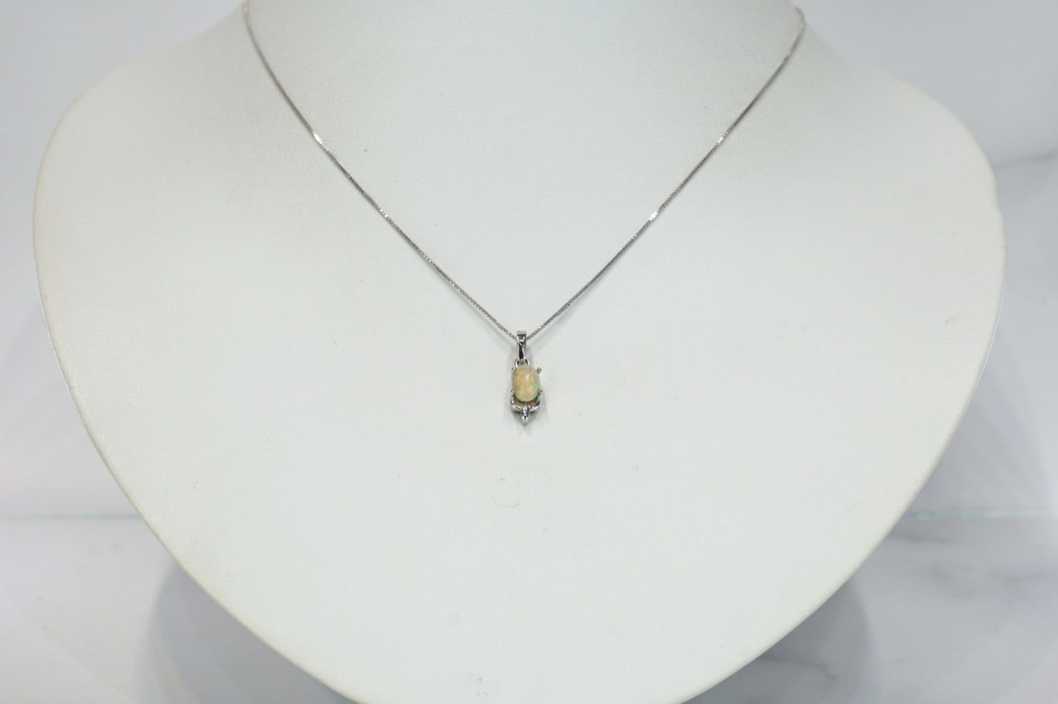 a-precious-opal-pendant02
