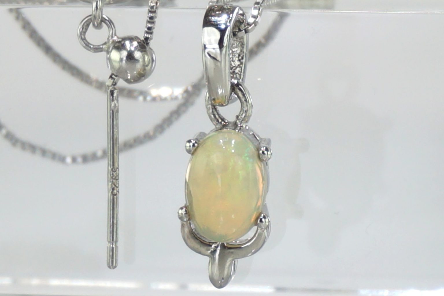 a-precious-opal-pendant02