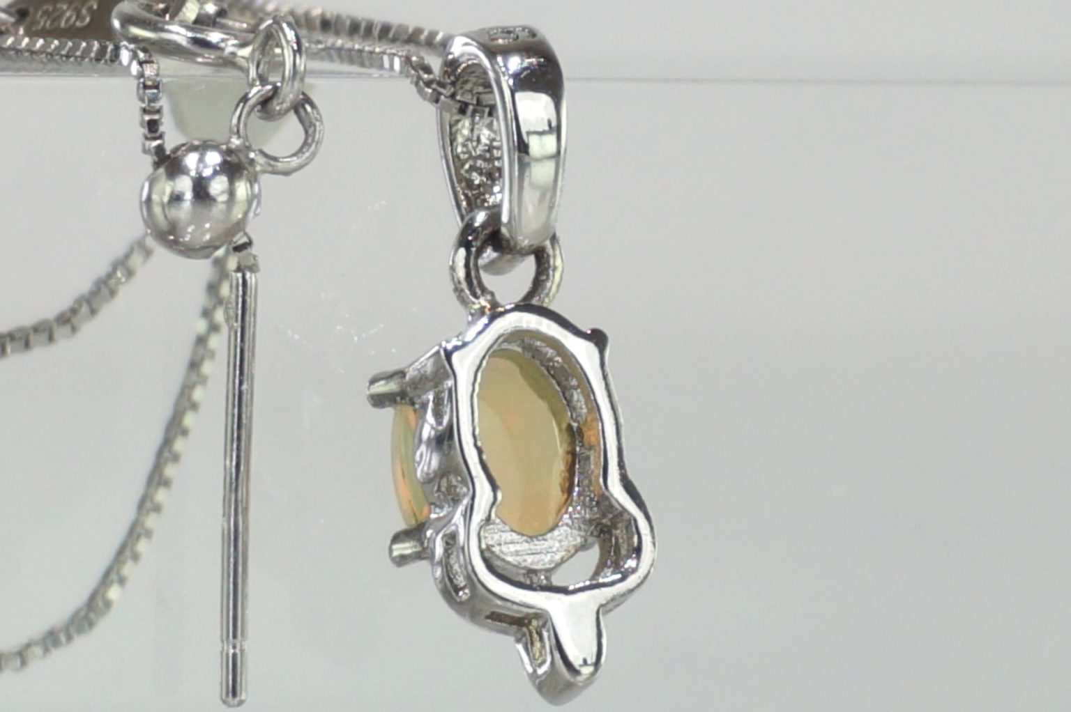 a-precious-opal-pendant02