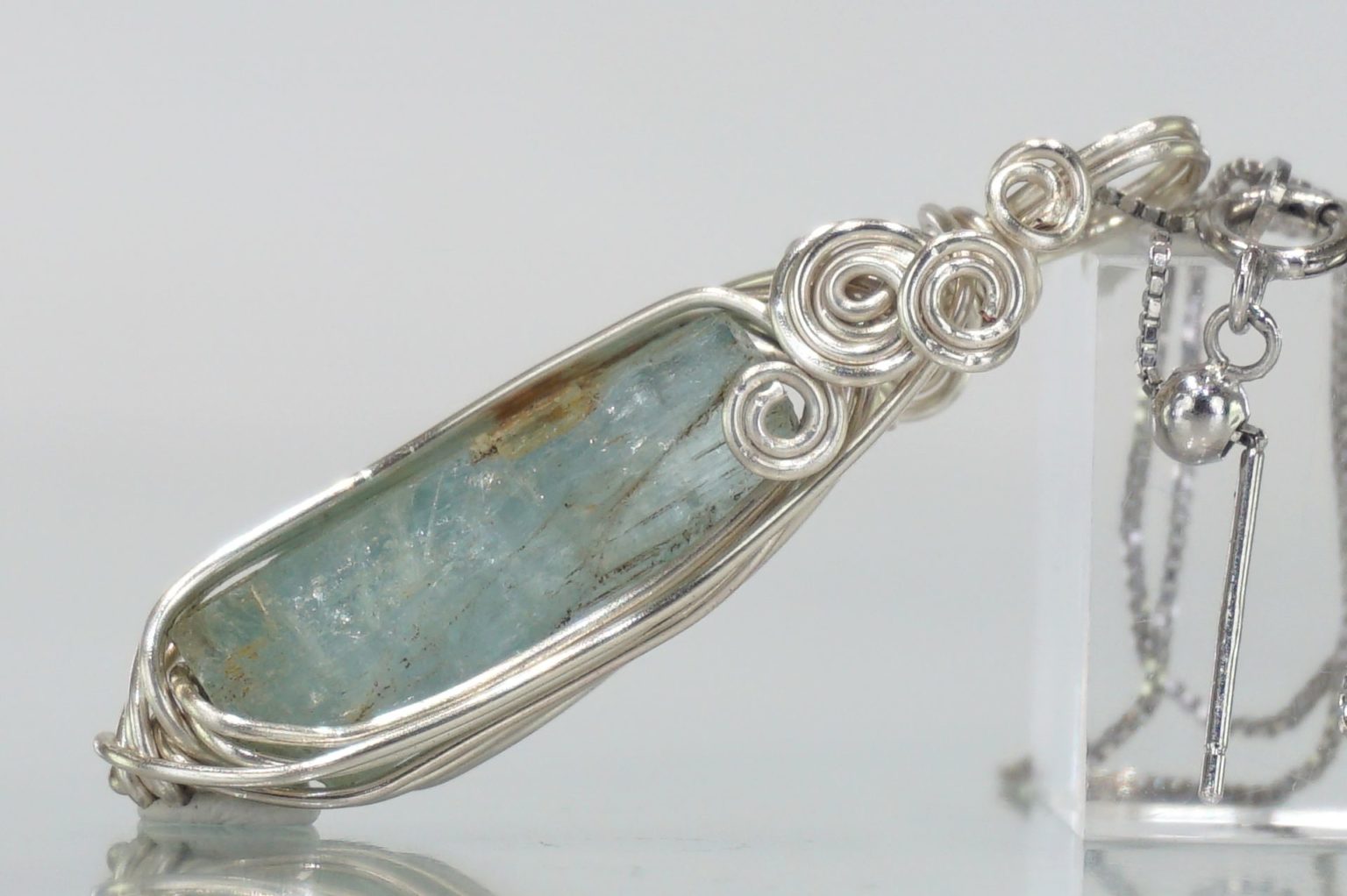 ural-aquamarine-wire01