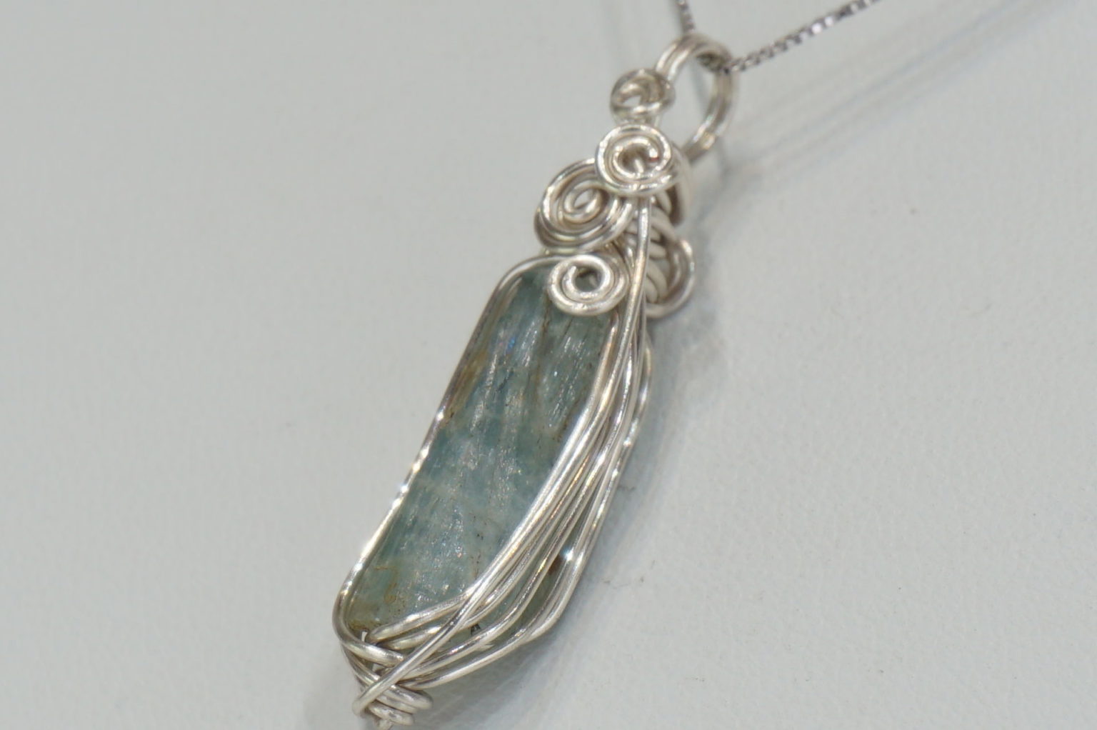 ural-aquamarine-wire01
