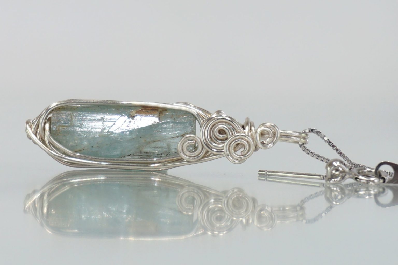 ural-aquamarine-wire01