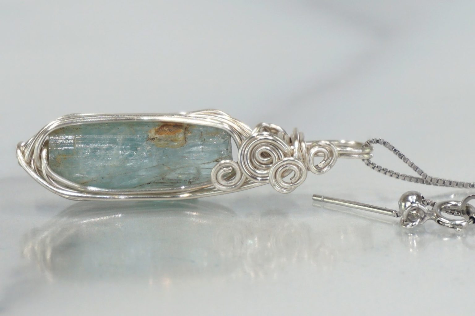 ural-aquamarine-wire01