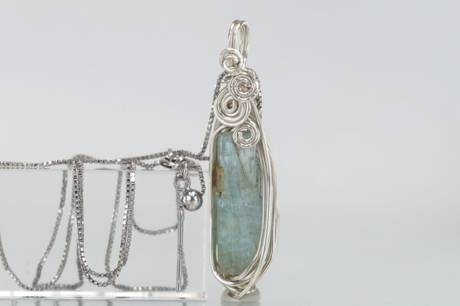 ural-aquamarine-wire01
