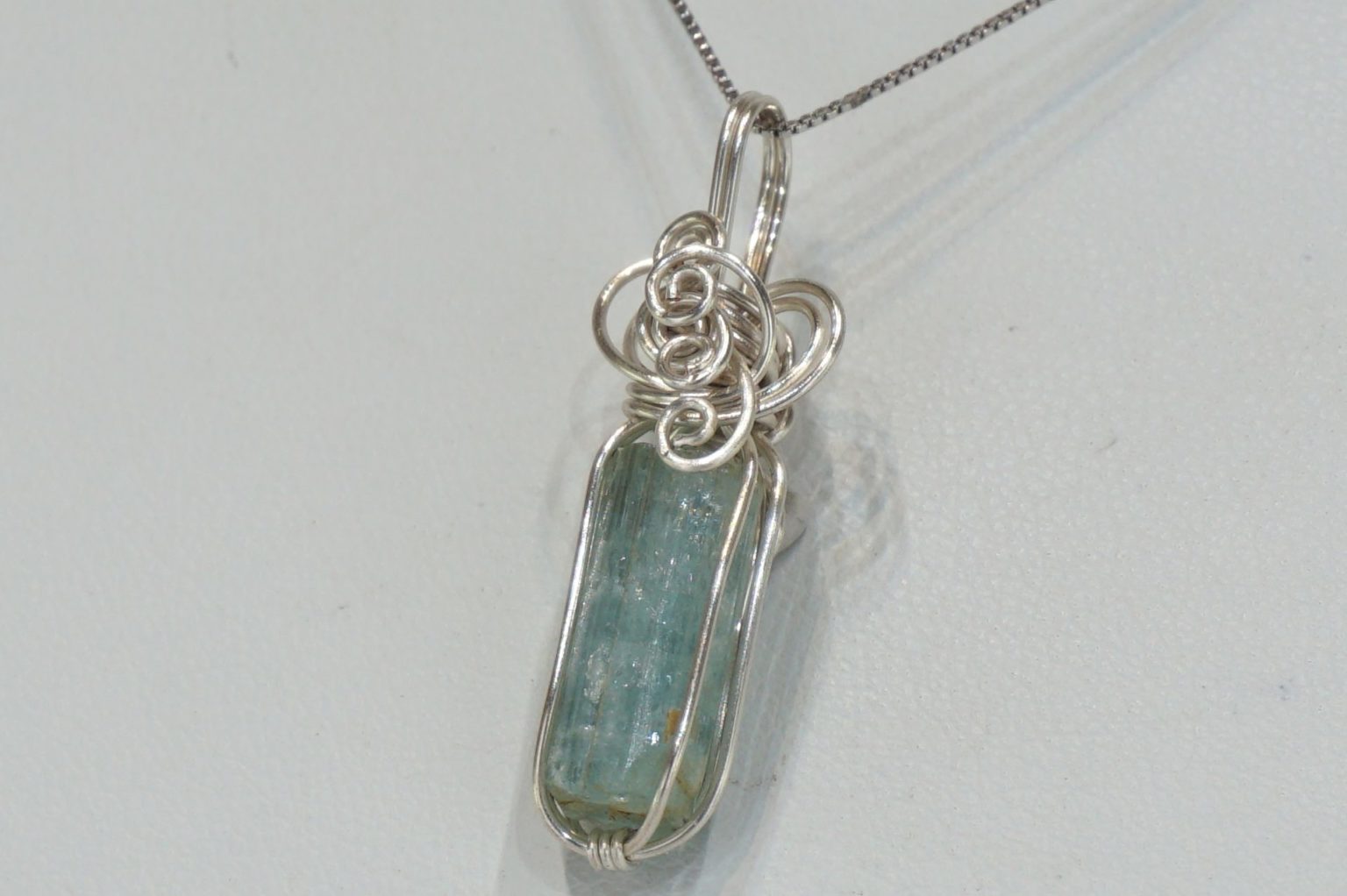 ural-aquamarine-wire02