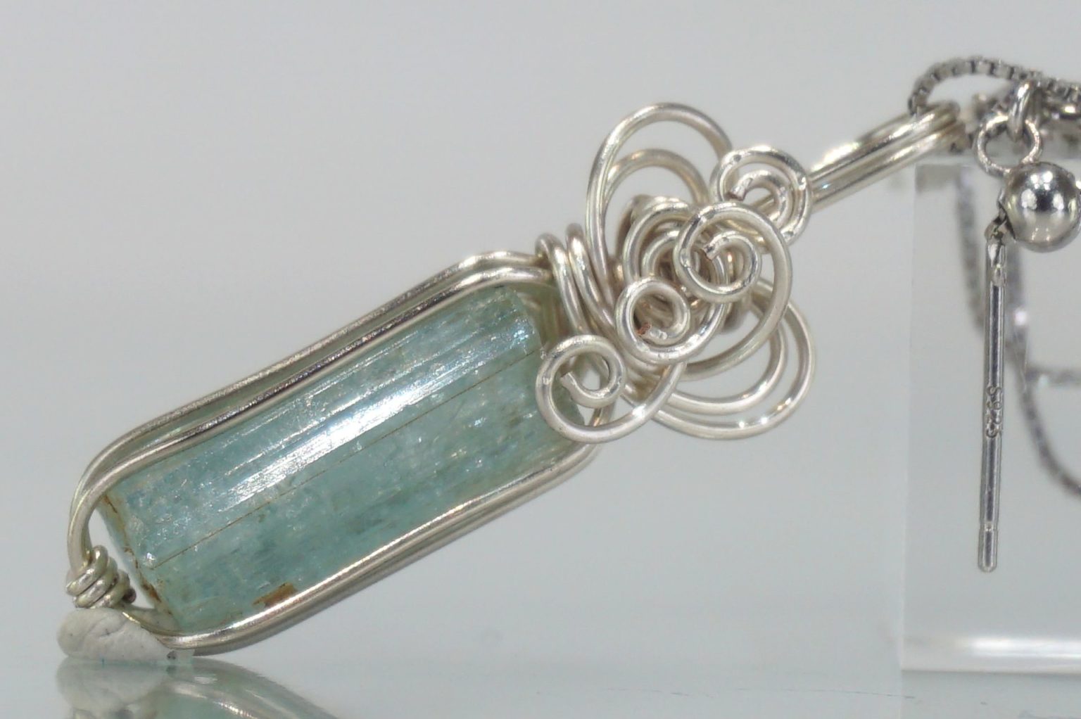 ural-aquamarine-wire02