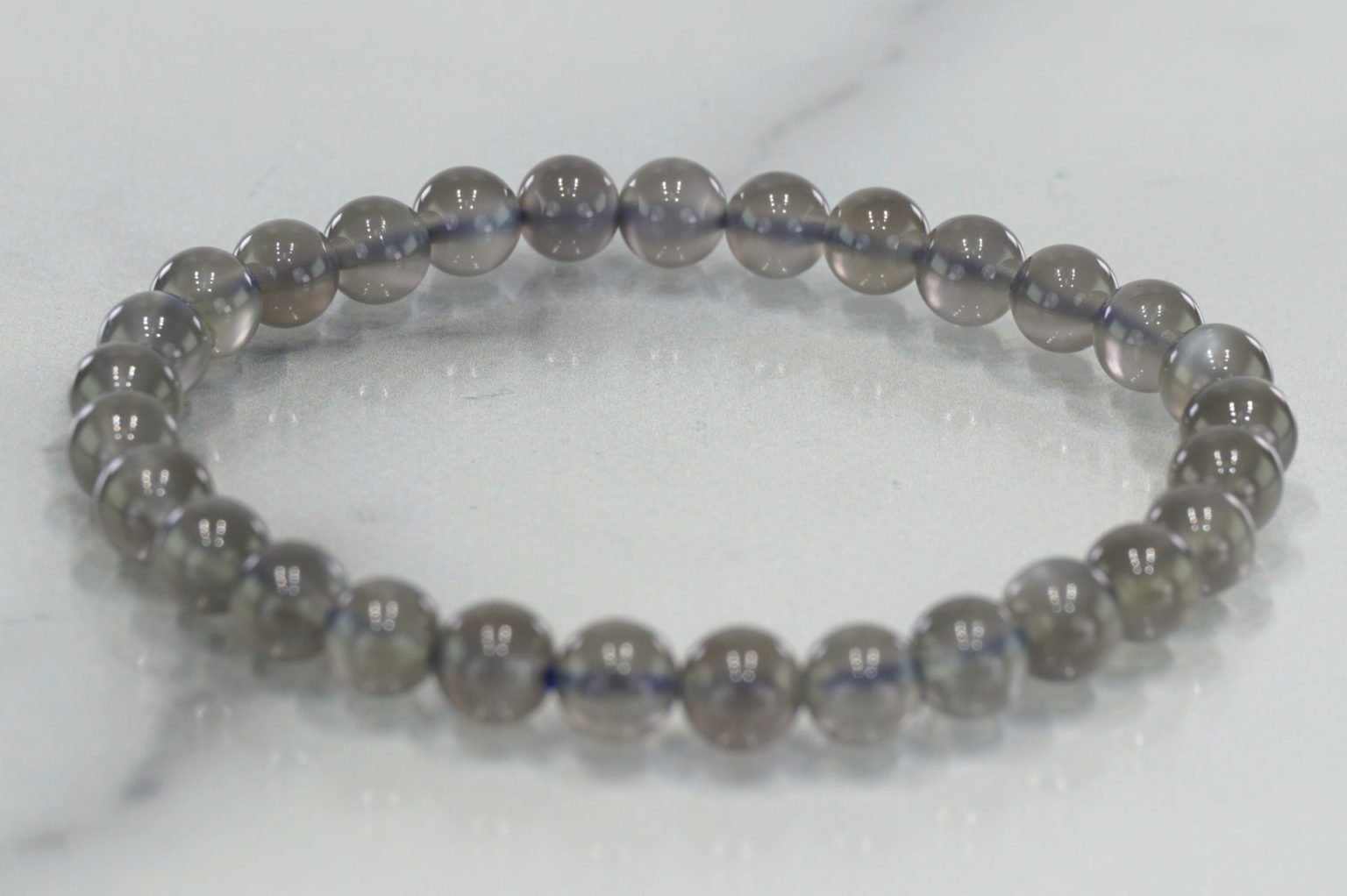 a-gray-moonstone-blacelet