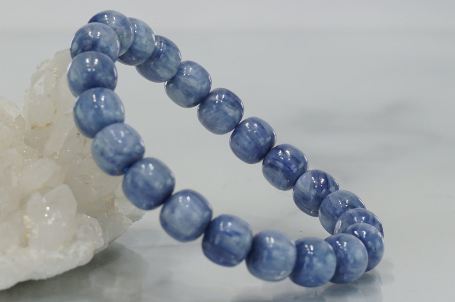 i-kyanite-bracelet02