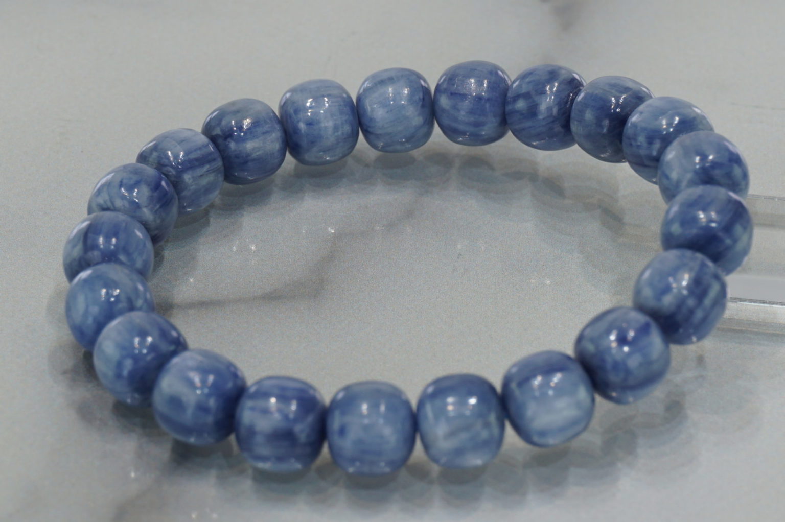 i-kyanite-bracelet02