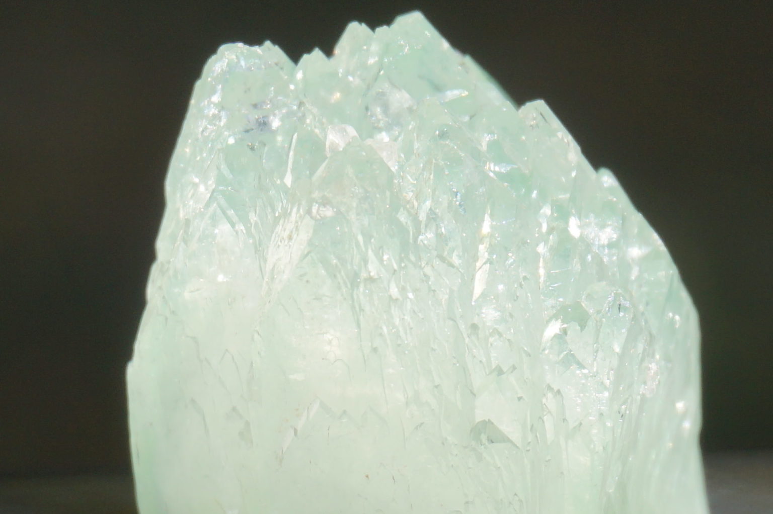 green-apophyllite71