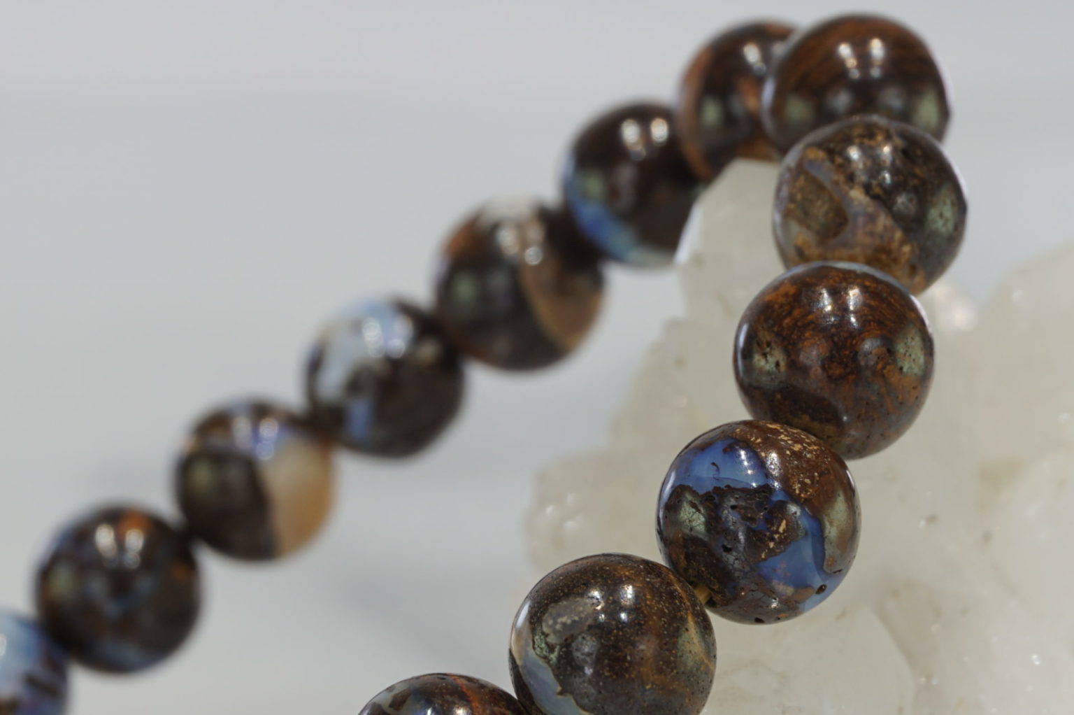 i-australia-boulder-opal-bracelet02