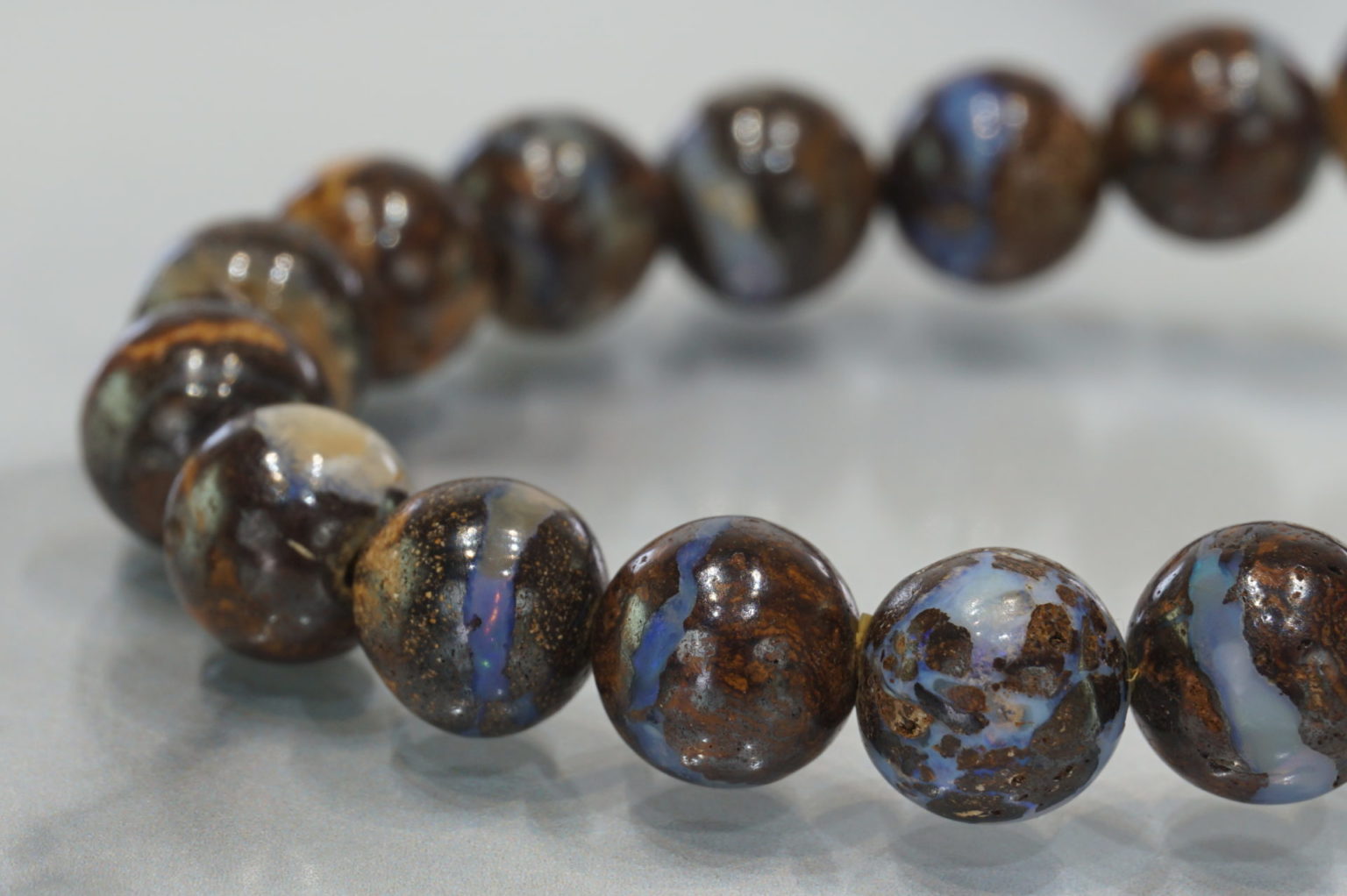 i-australia-boulder-opal-bracelet02