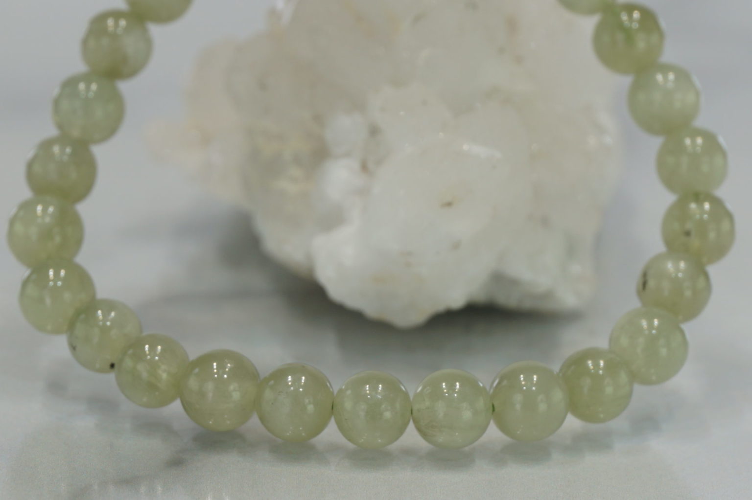 i-hiddenite-bracelet01