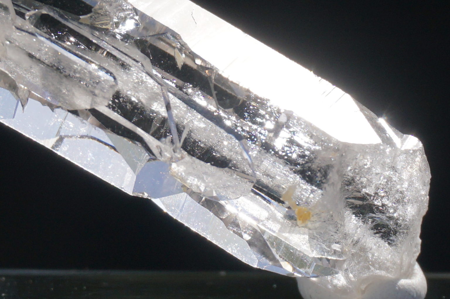 italy-alps-faden-quartz-top