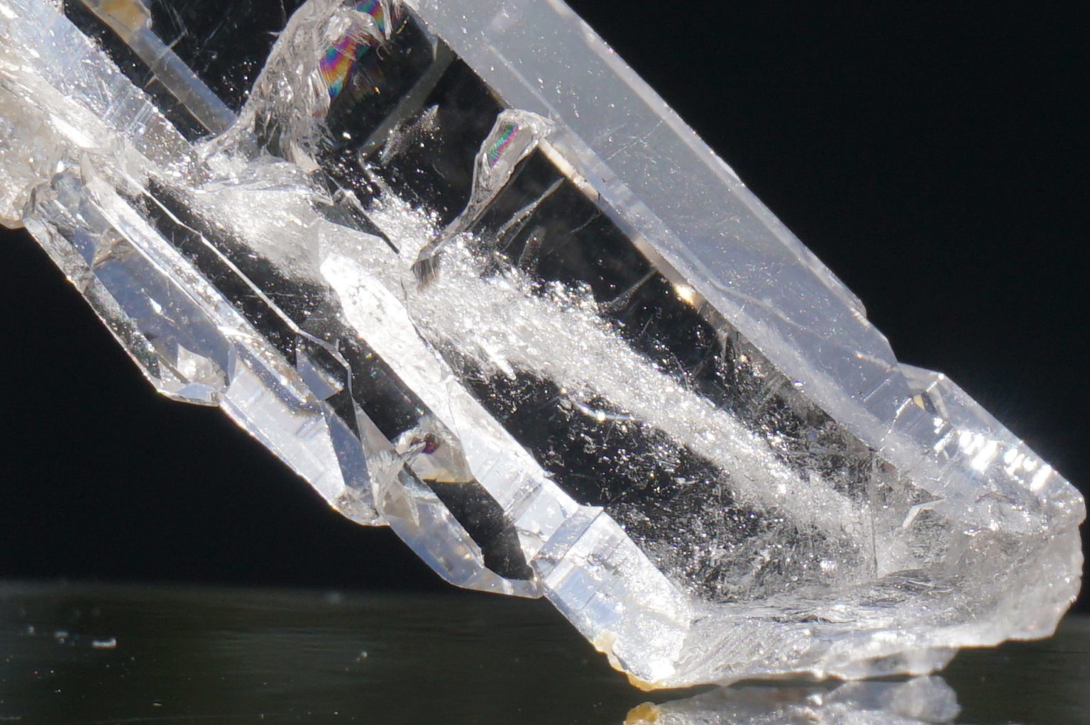 italy-alps-faden-quartz-top