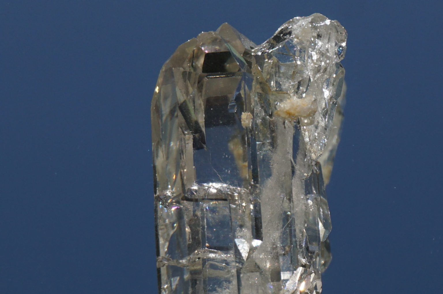 italy-alps-faden-quartz-top