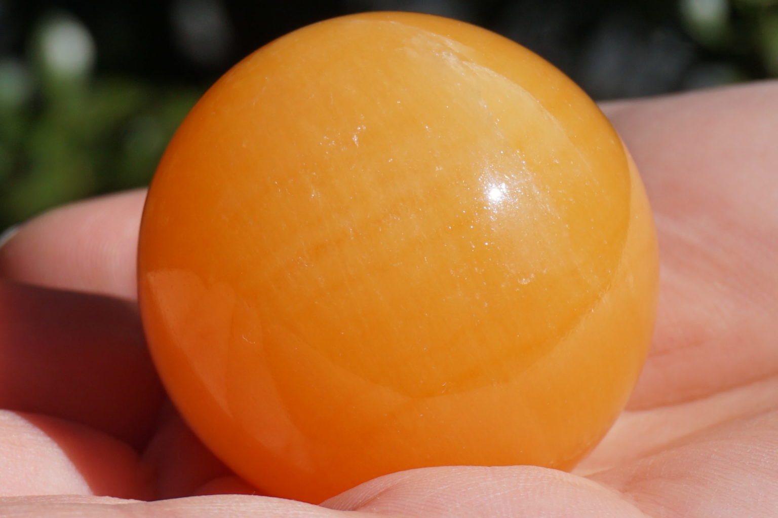 orange-calcite-sphere-top03