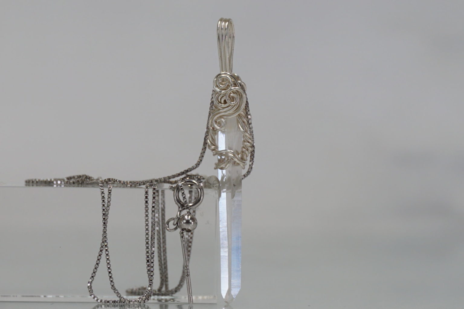 sentient-plasma-wirependant26