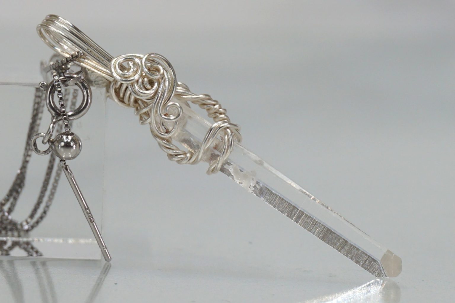 sentient-plasma-wirependant26