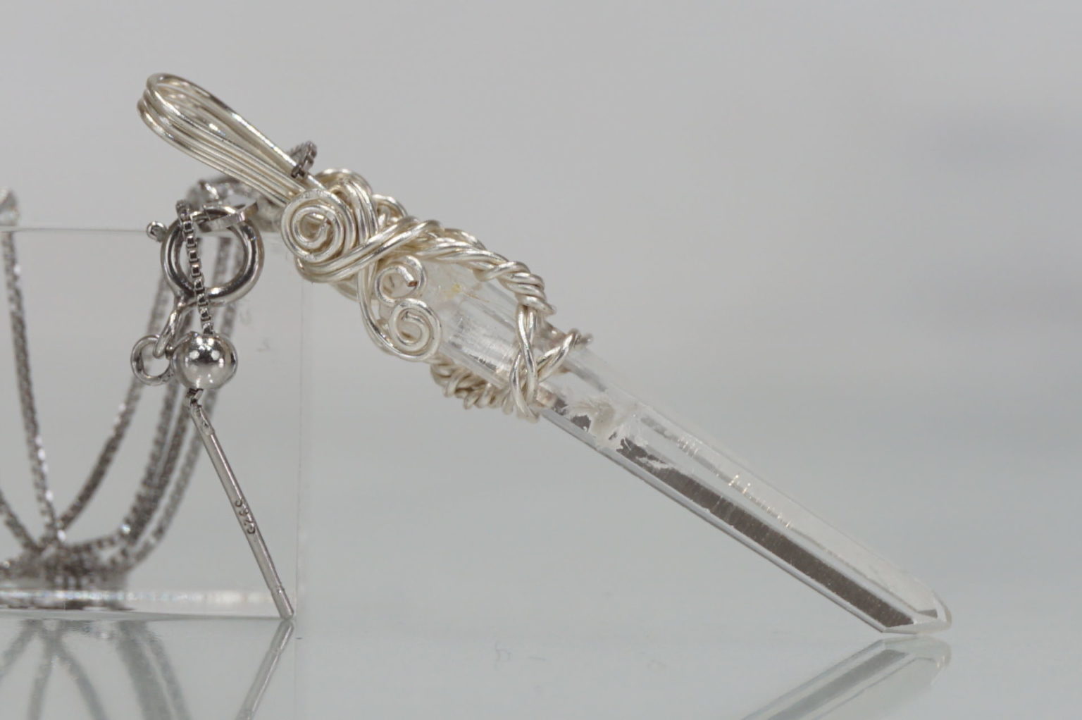 sentient-plasma-wirependant26