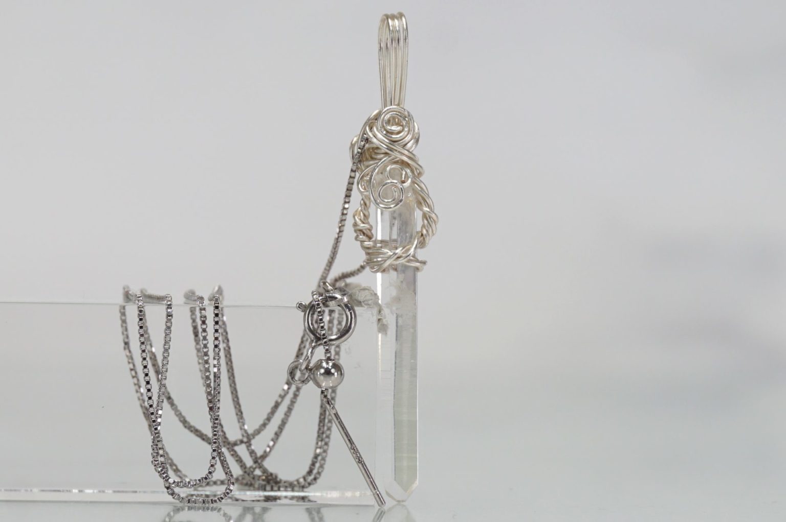 sentient-plasma-wirependant26