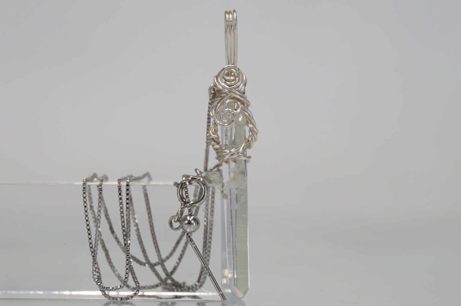 sentient-plasma-wirependant26