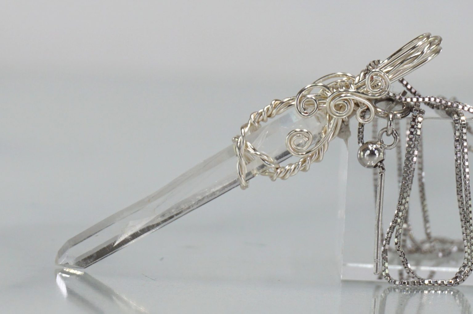 sentient-plasma-wirependant27