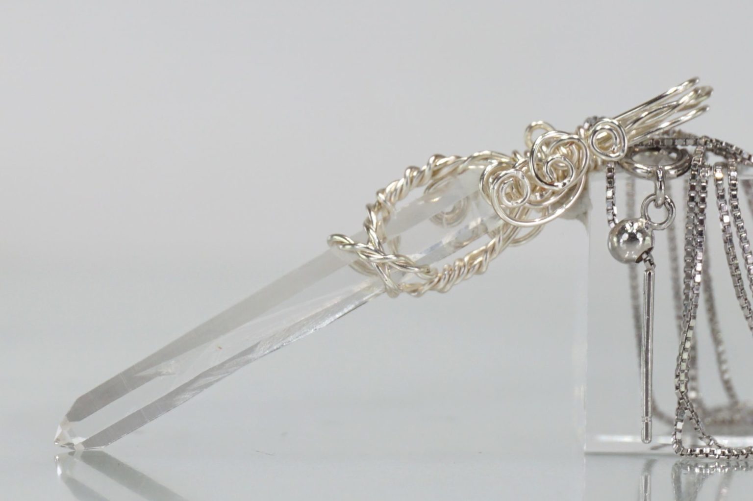 sentient-plasma-wirependant27