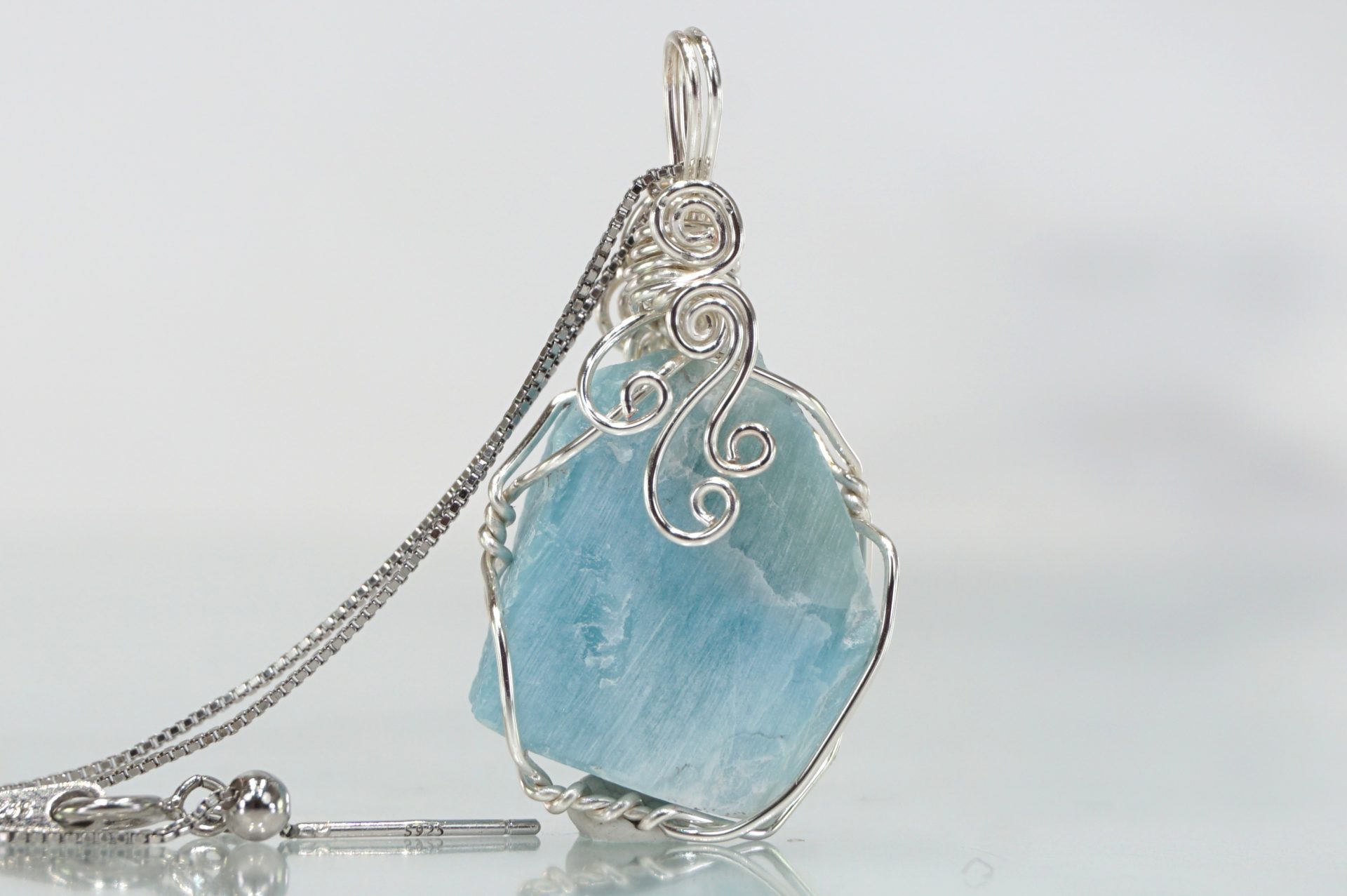 a-larimar-wire02