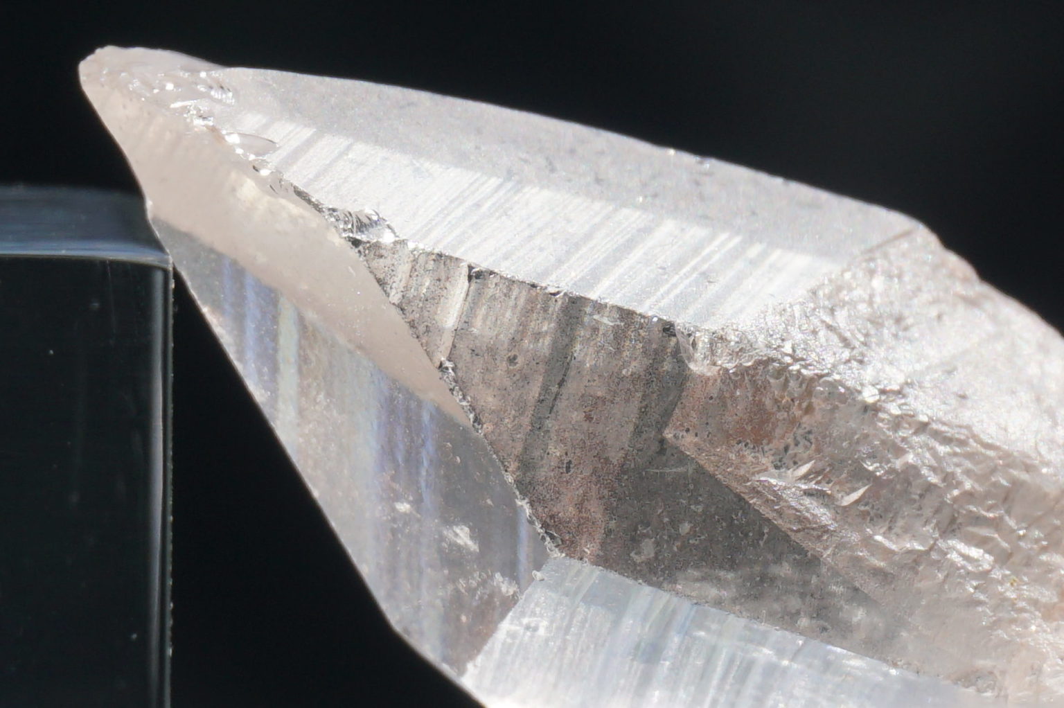 brazil-pink-lemurian-o04