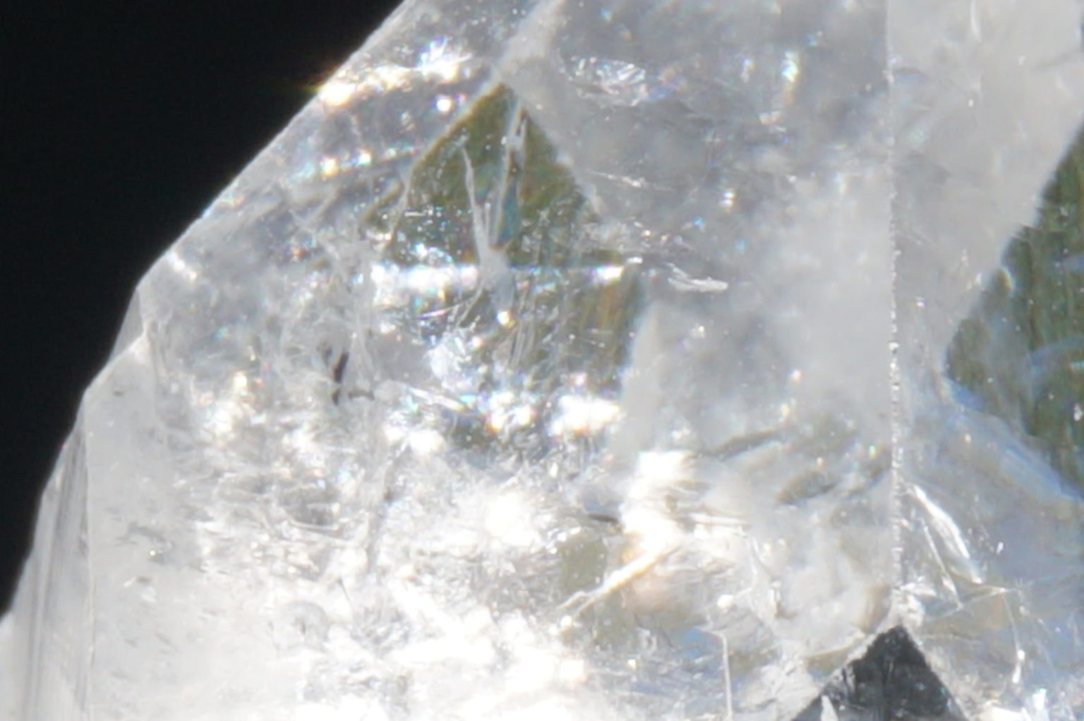 clear-apophyllite-top-point08