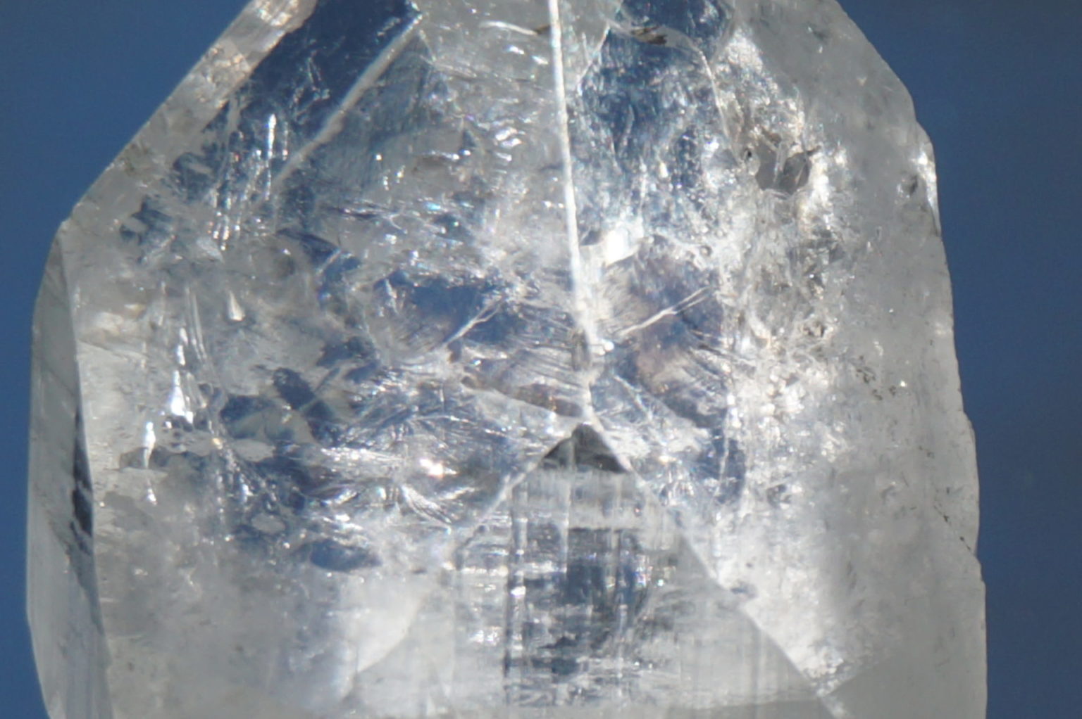 clear-apophyllite-top-point08