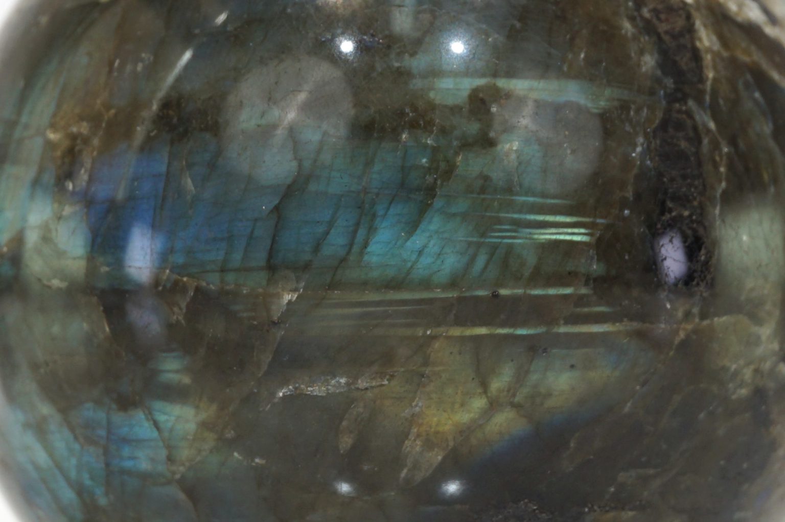 labradrite-sphere05