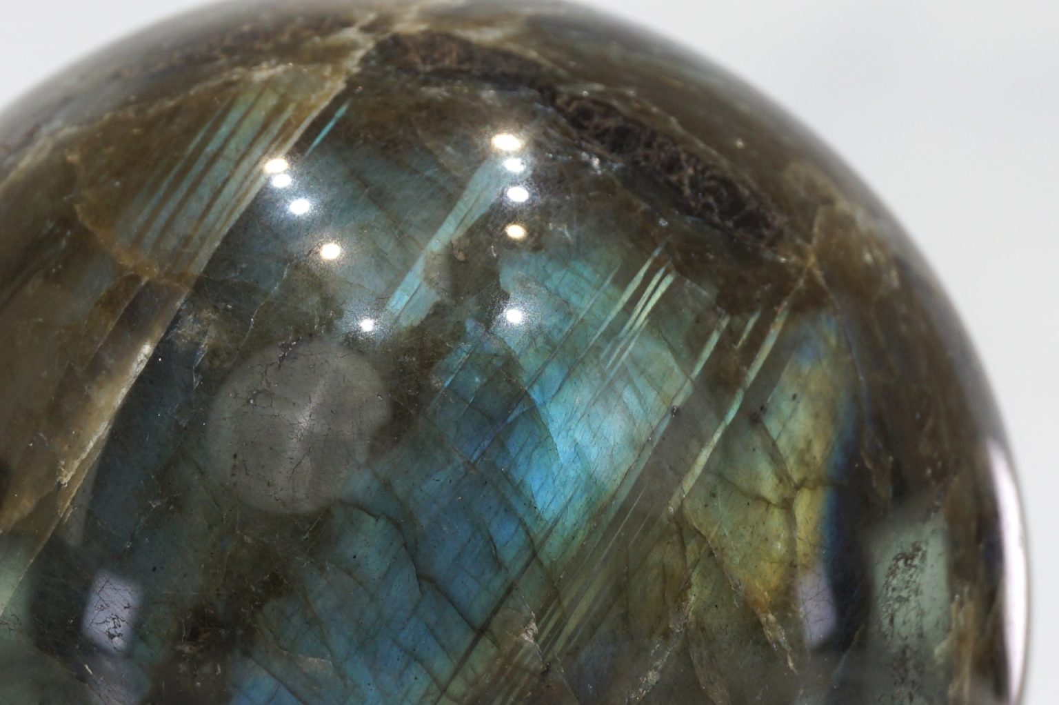 labradrite-sphere05