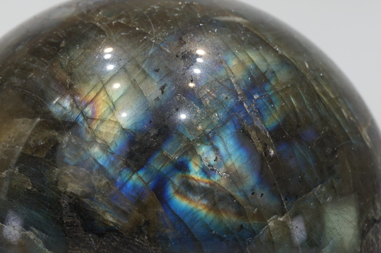 labradrite-sphere06