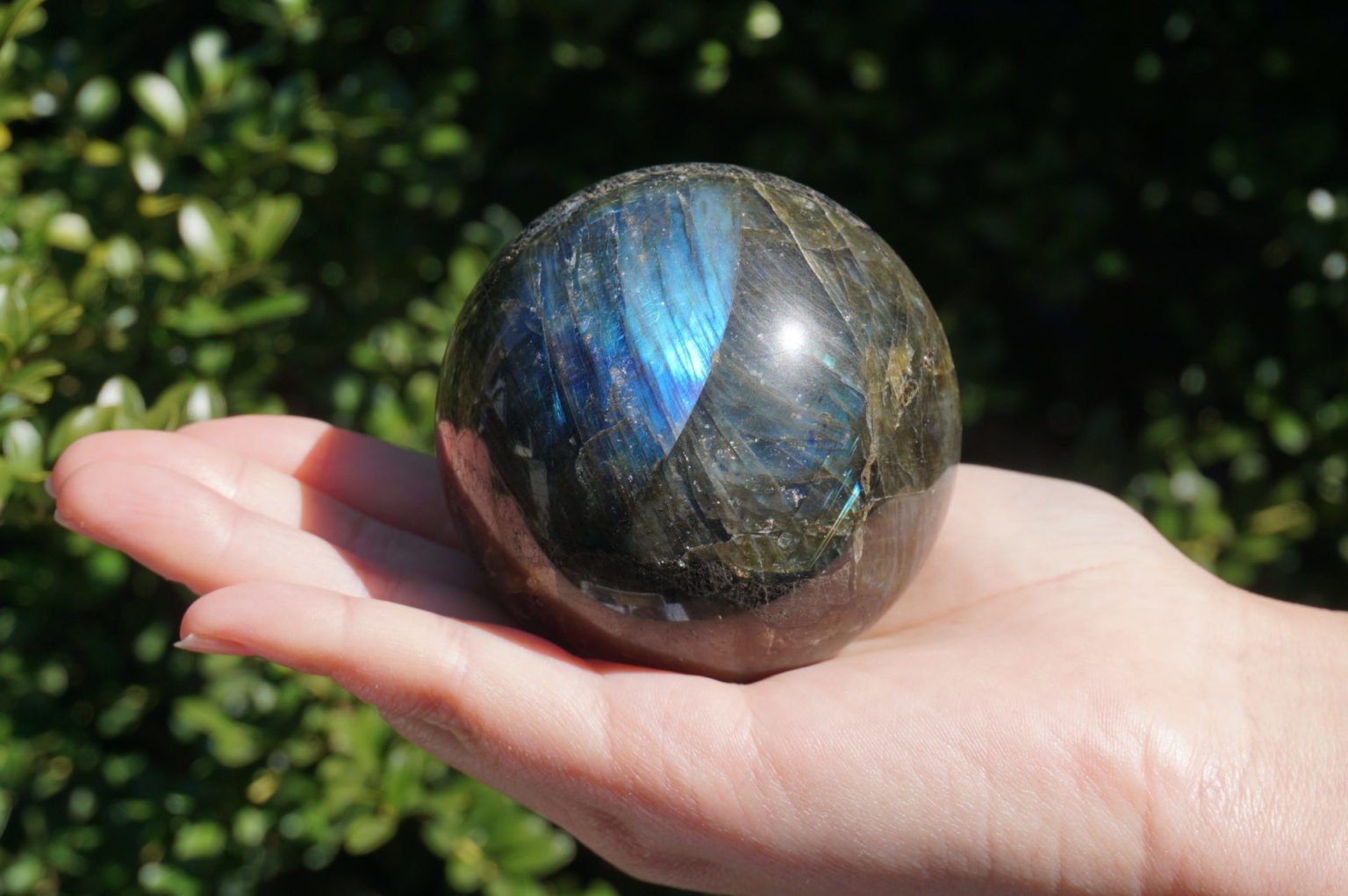 labradrite-sphere06