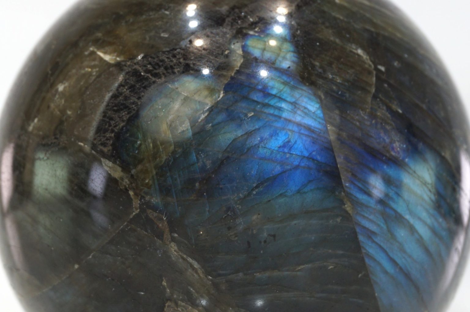 labradrite-sphere06