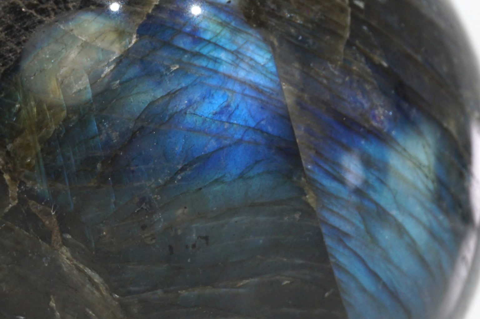 labradrite-sphere06