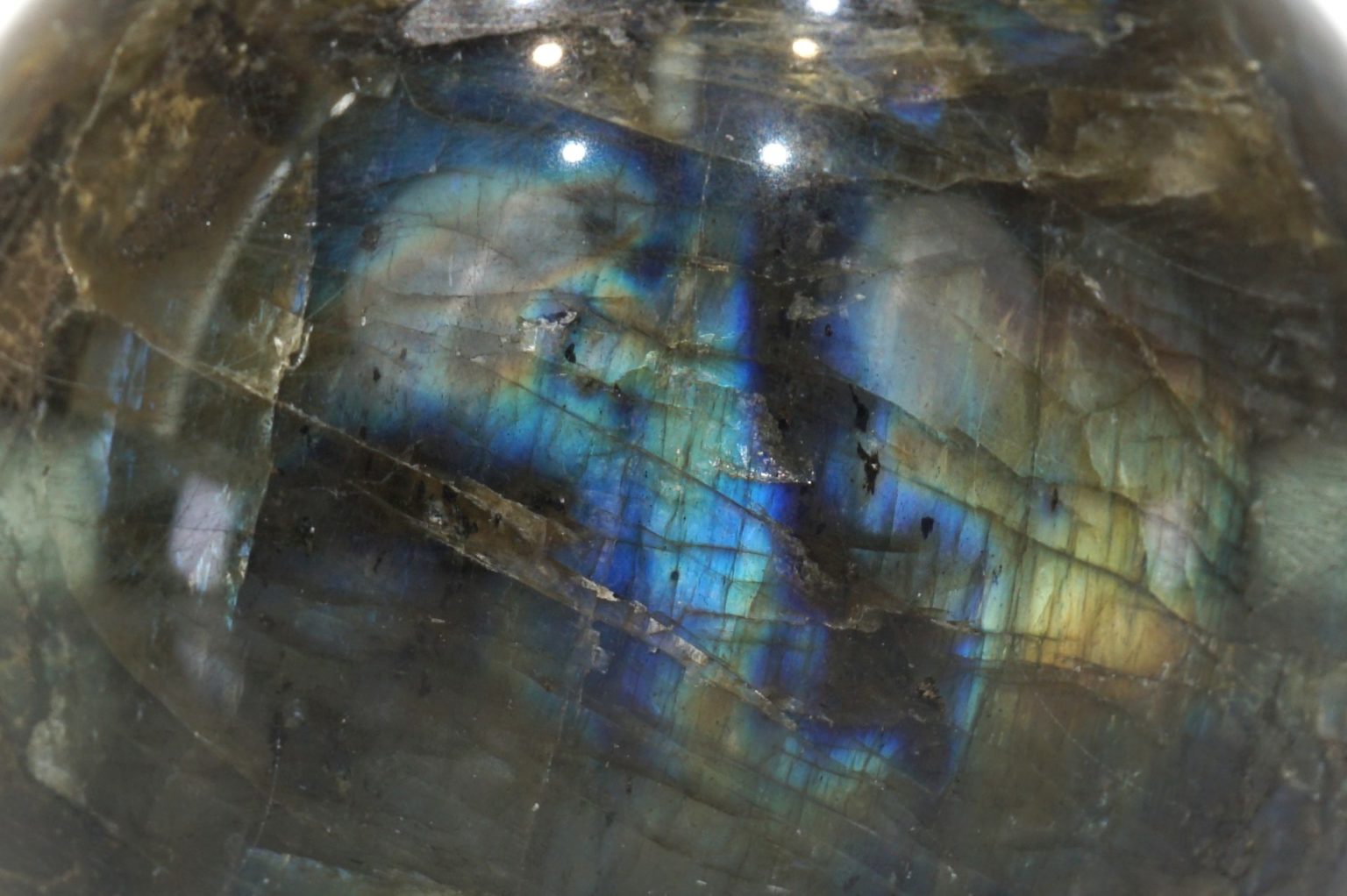 labradrite-sphere06
