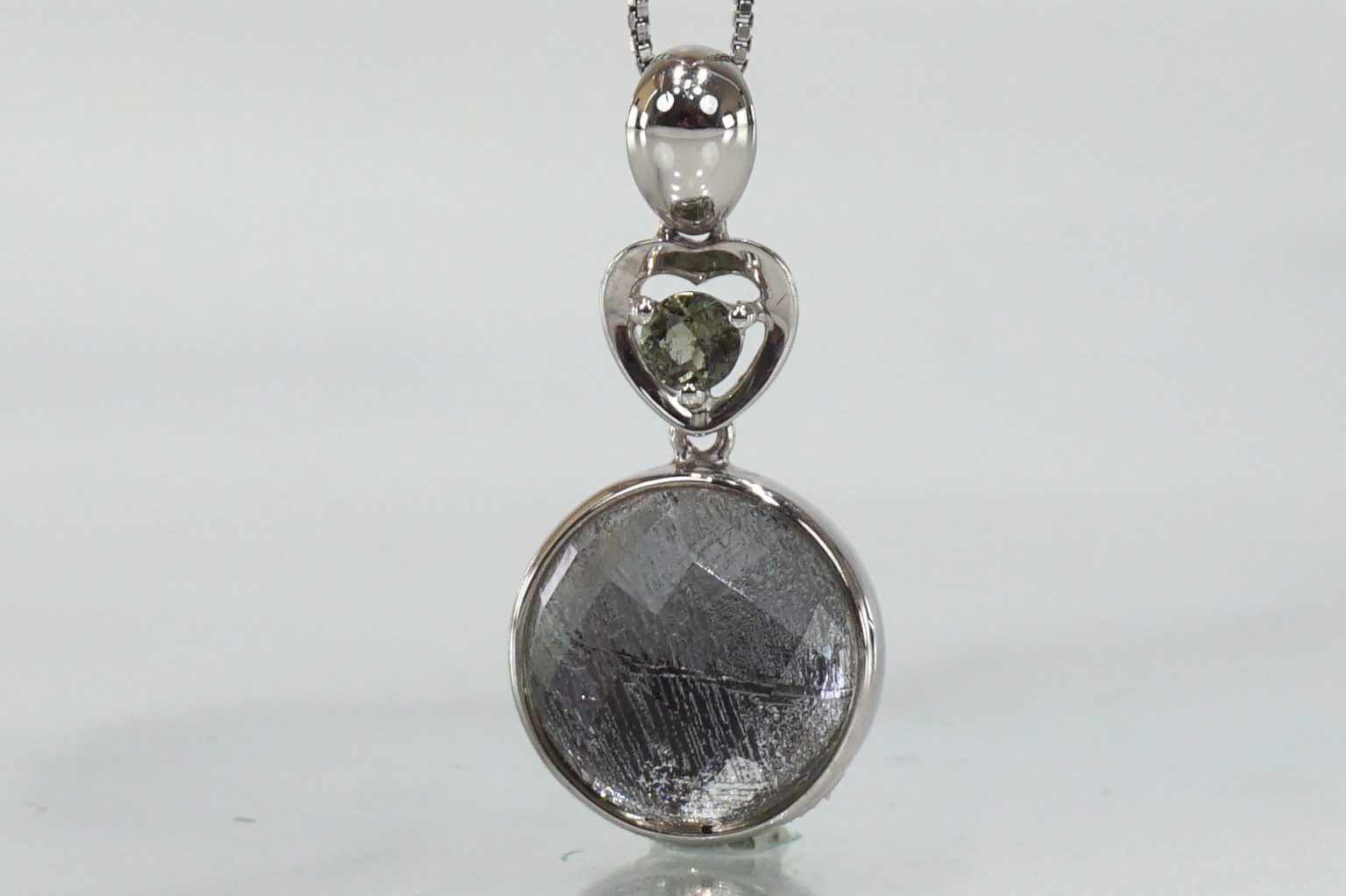 meteorite-pendant-top10