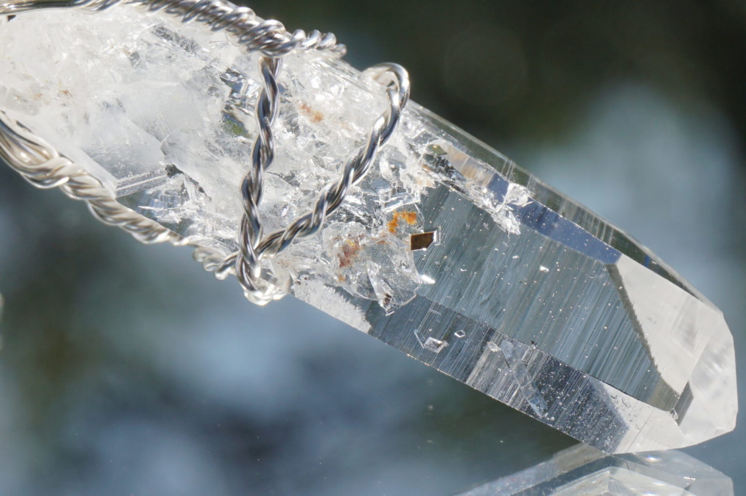 sentient-plasma-wirependant28