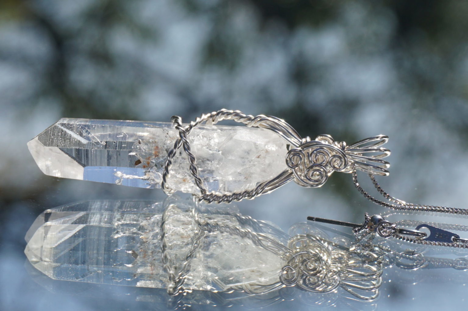 sentient-plasma-wirependant28