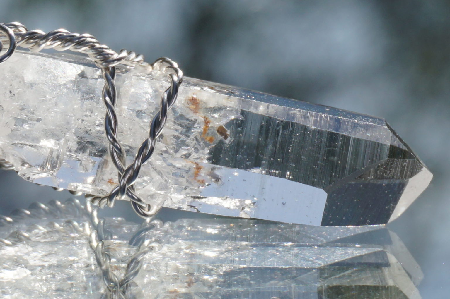 sentient-plasma-wirependant28