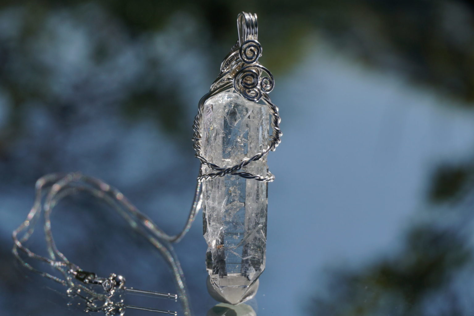 sentient-plasma-wirependant29