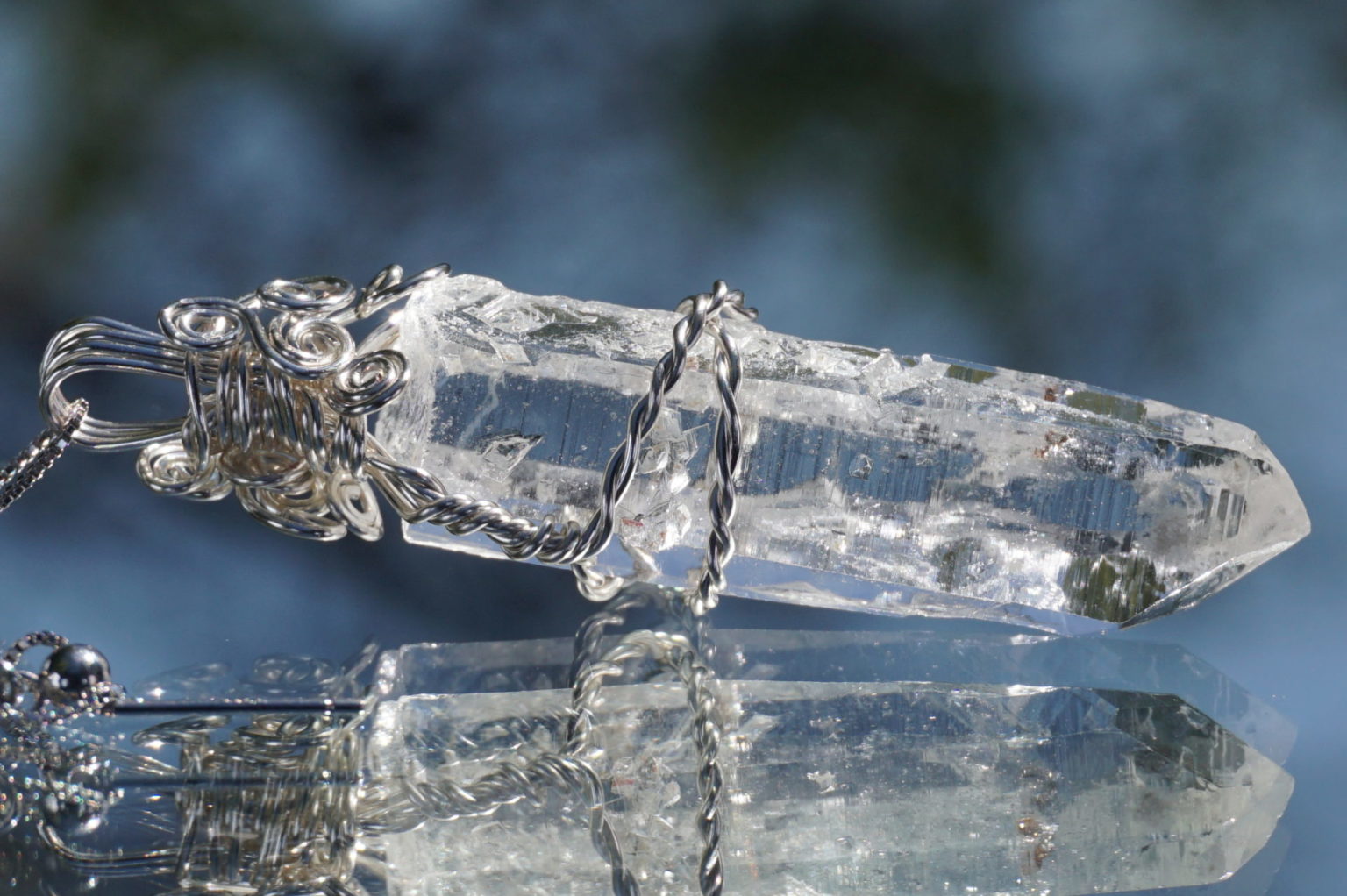 sentient-plasma-wirependant29